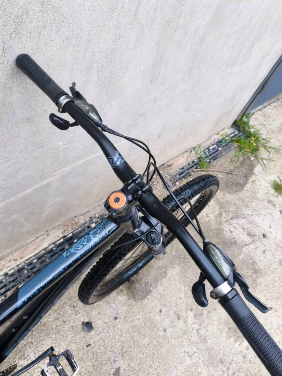 Carrera Vengeance Mountain Bike - Image 4