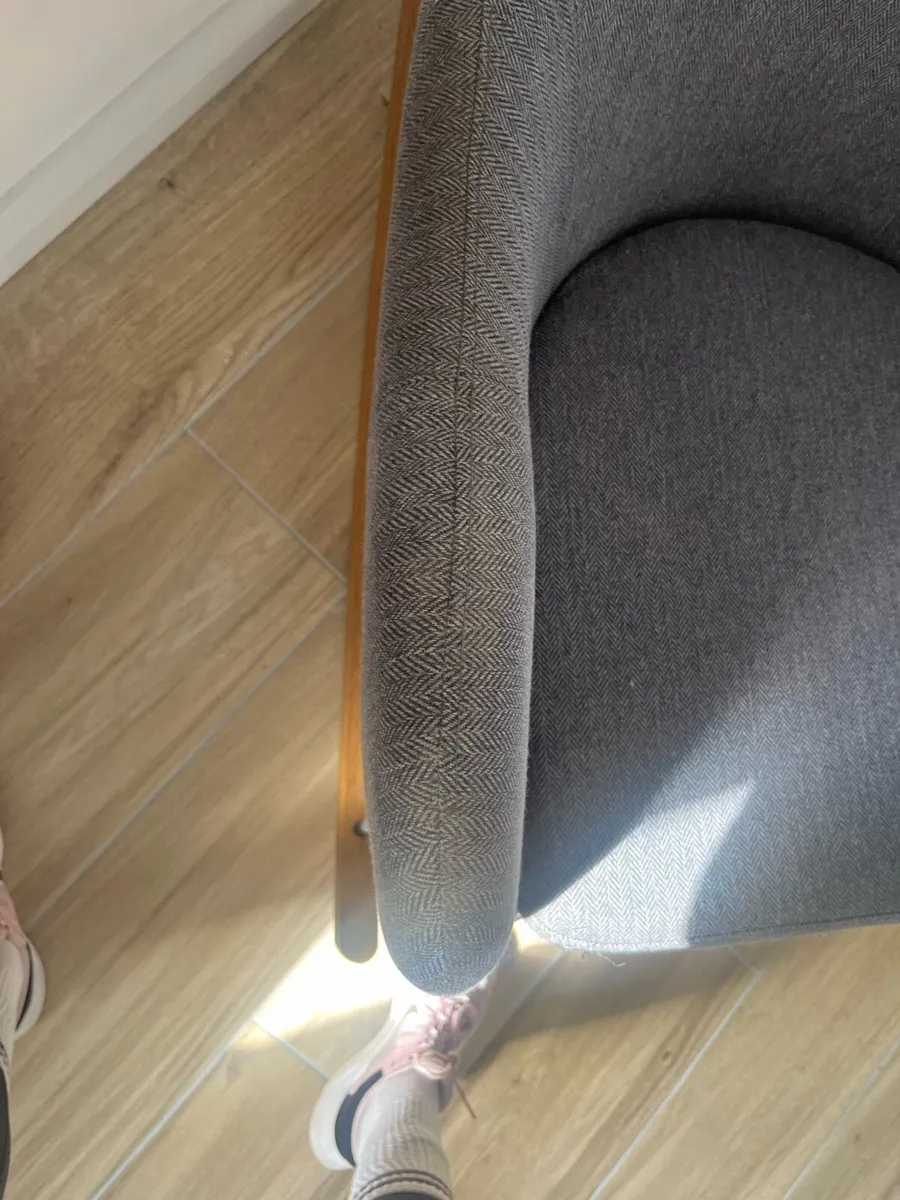 Grey nursery rocking chair - Image 3