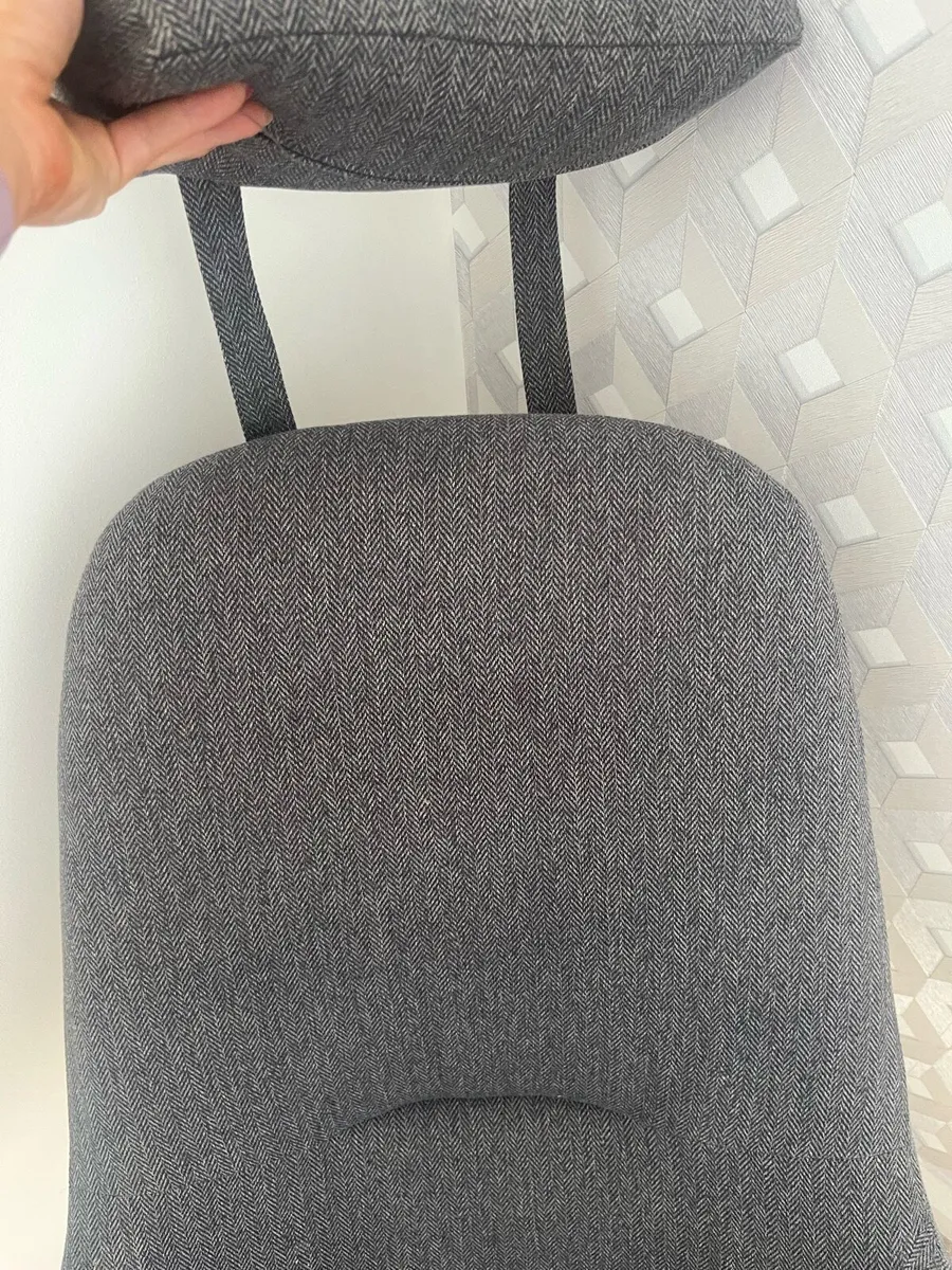 Grey nursery rocking chair - Image 4