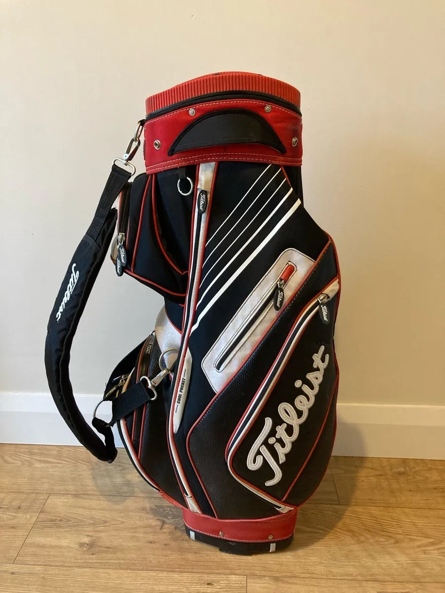 Titleist Golf Bag - Image 1