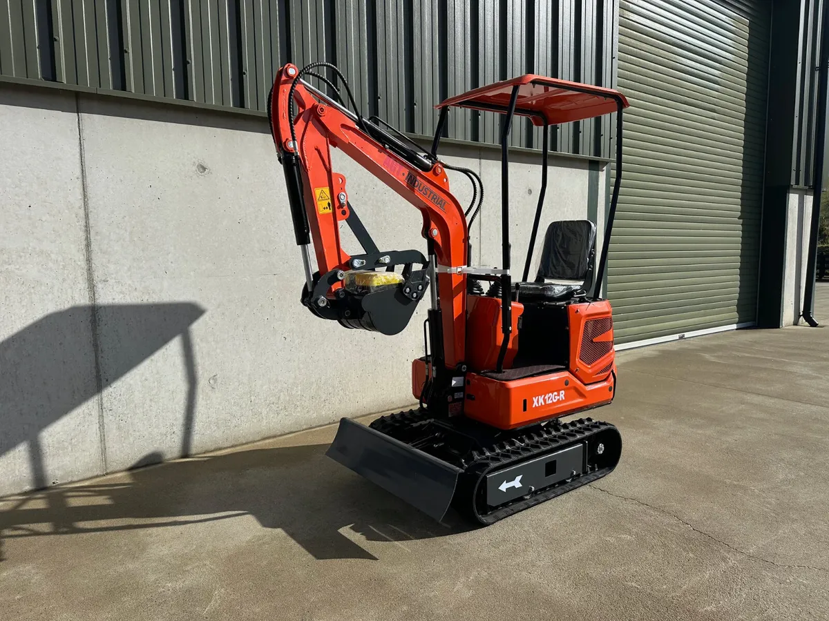 New 2025 AGT Mini Excavator **Online Auction** - Image 3