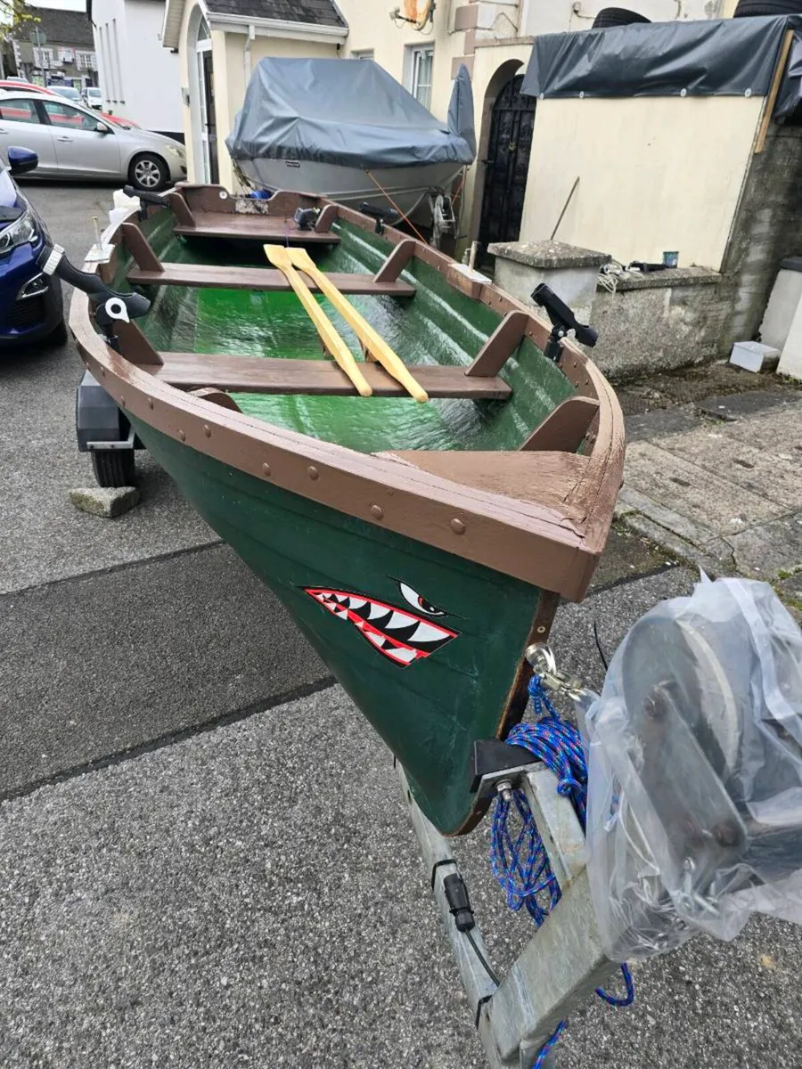 17'5 foot rare fiberglass lake boat - Image 1