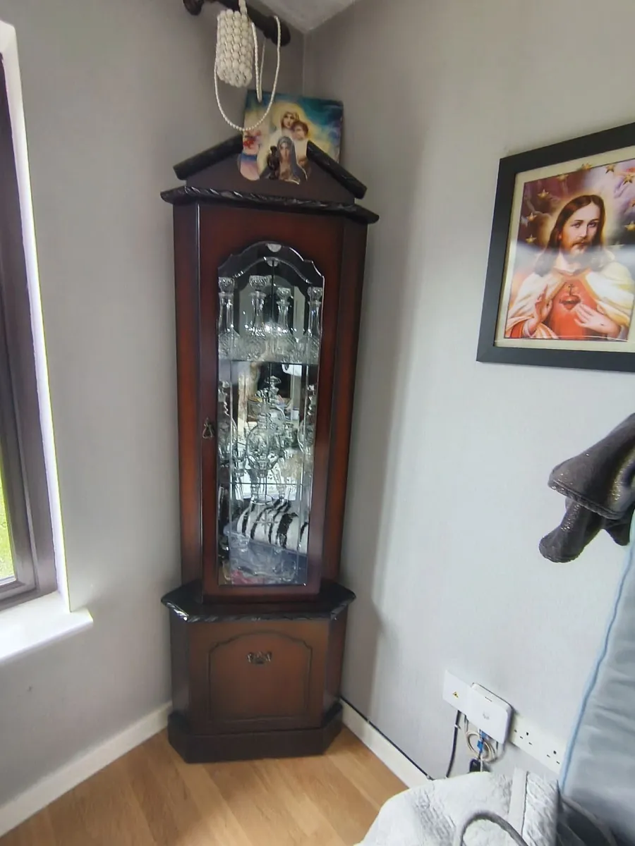 Antique Cabinet Set (€ negotiable) - Image 2