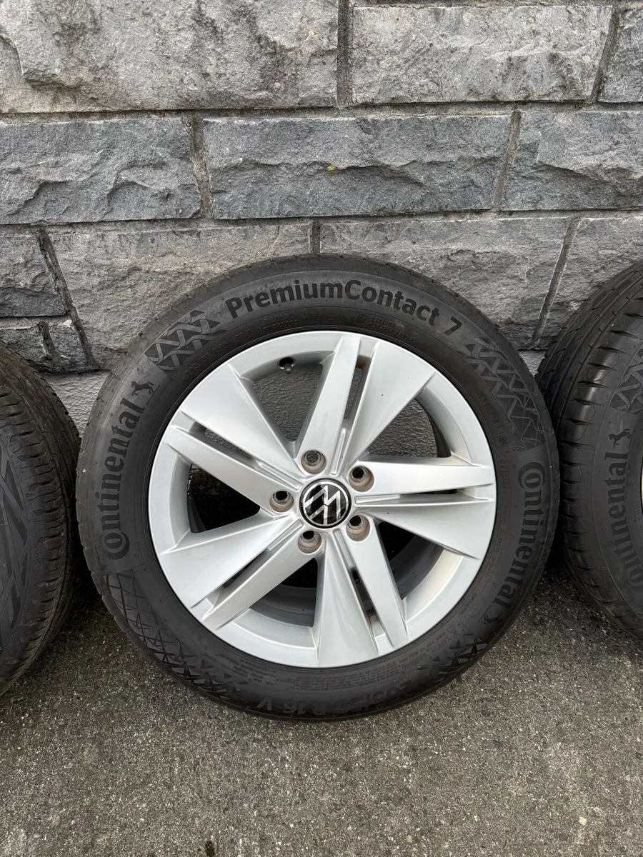 VW Golf 16” Alloys and New Tyres - Image 4