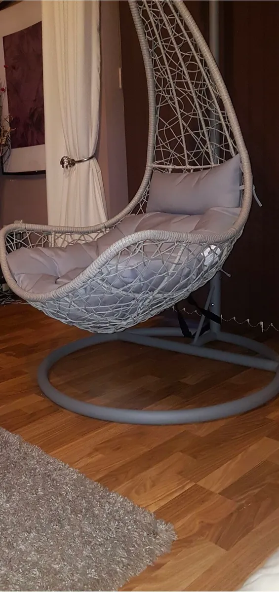 Egg chair - Image 2