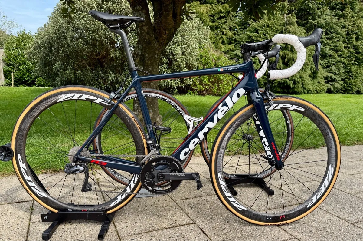 Cervelo R3 Zipp 303 Campagnolo Shamal Ultra - Image 1