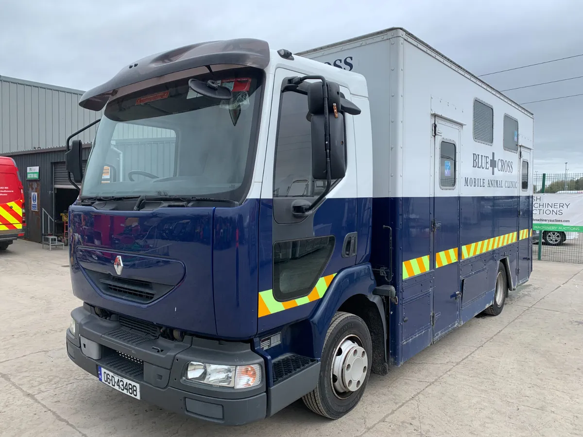 UNRESERVED 2006 RENAULT MIDLUM 150 WELFARE CLINIC - Image 1