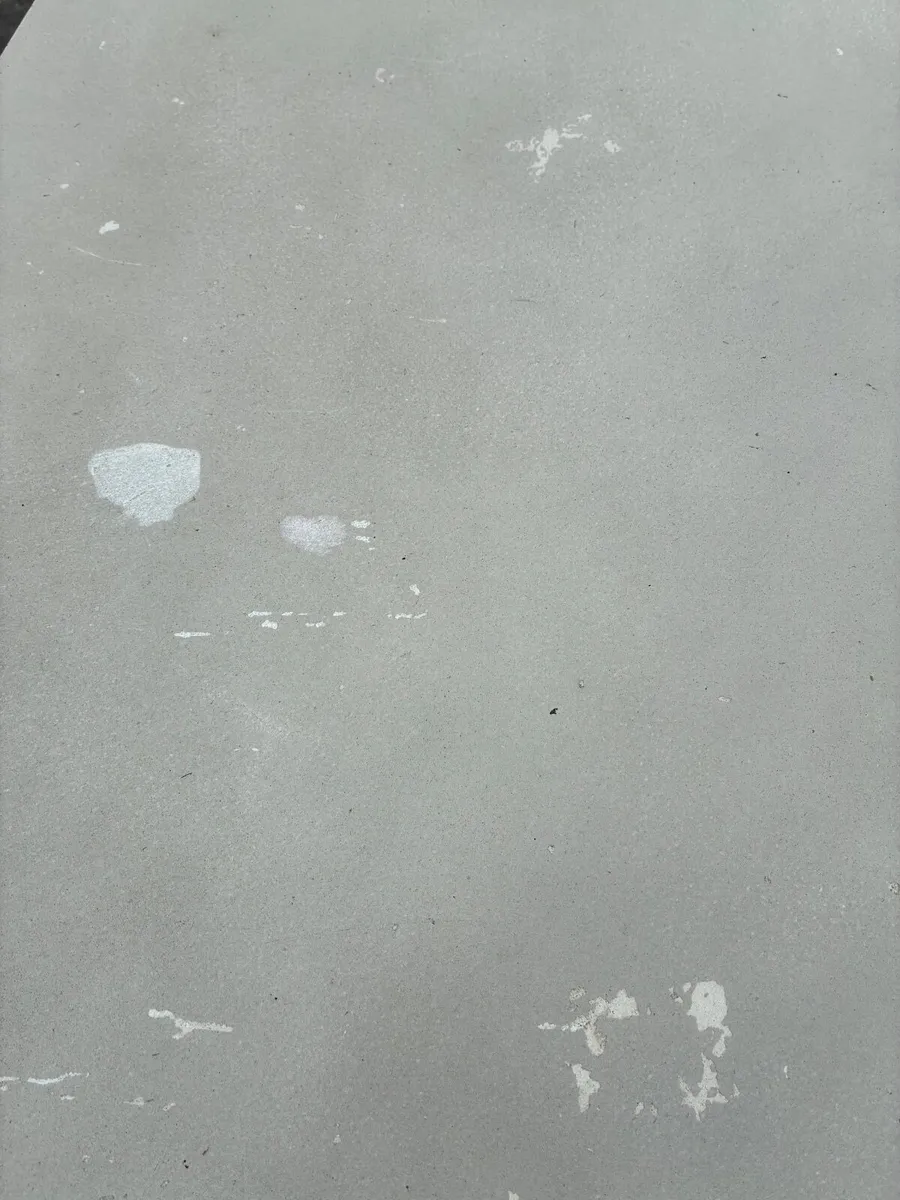 Dining table and chairs - Image 4