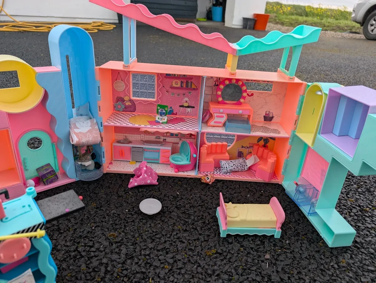Lol houses and more - Image 2