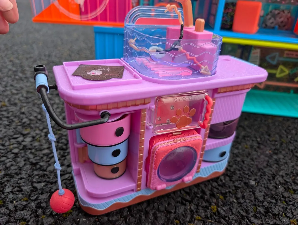 Lol houses and more - Image 3