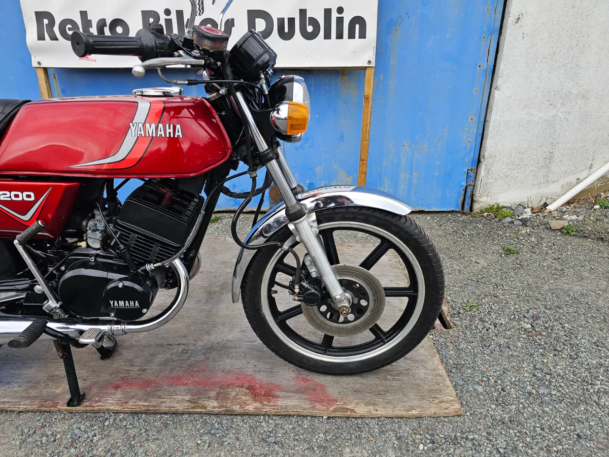 1982 Yamaha RD 200 - Image 4