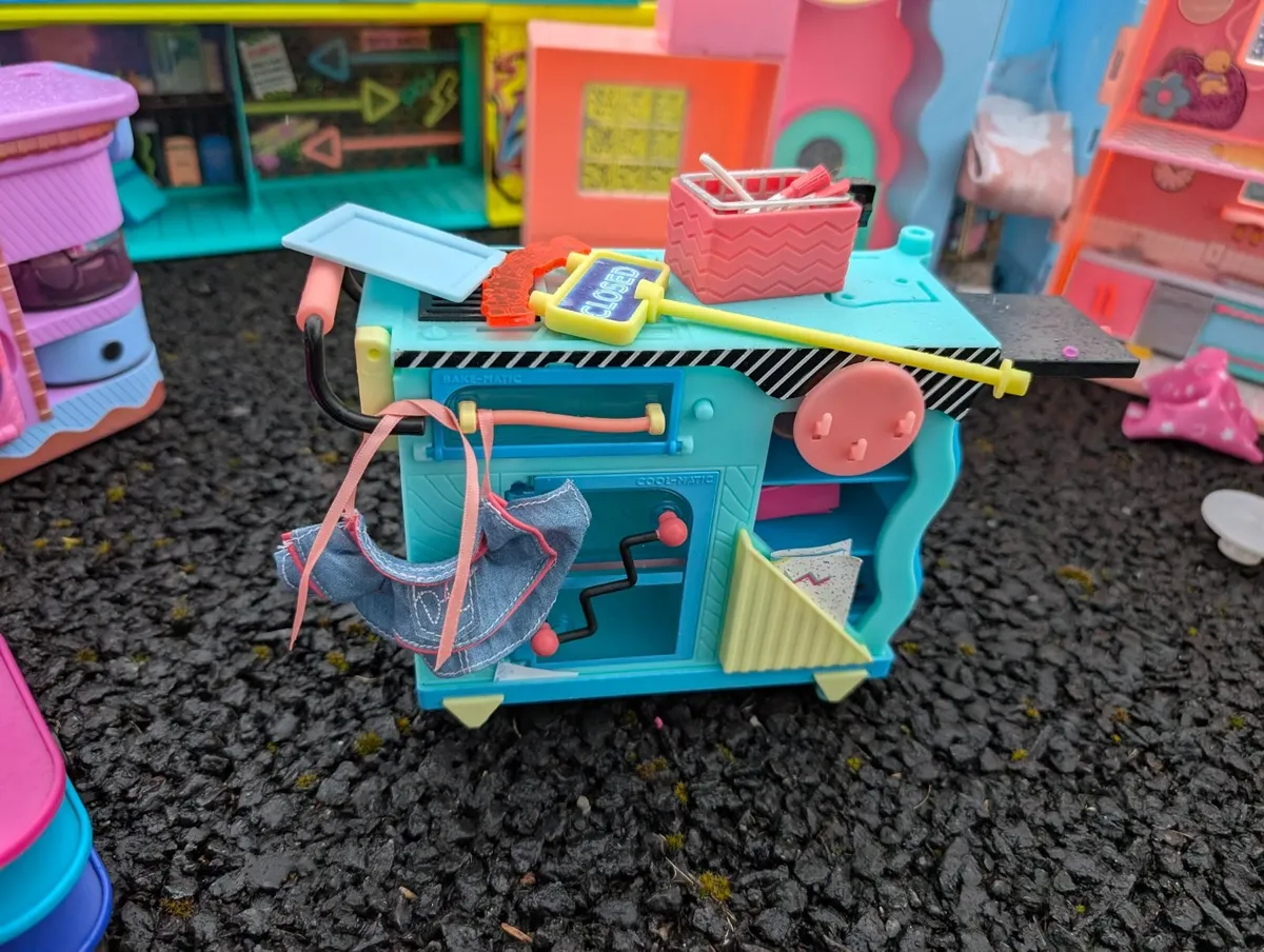 Lol houses and more - Image 4