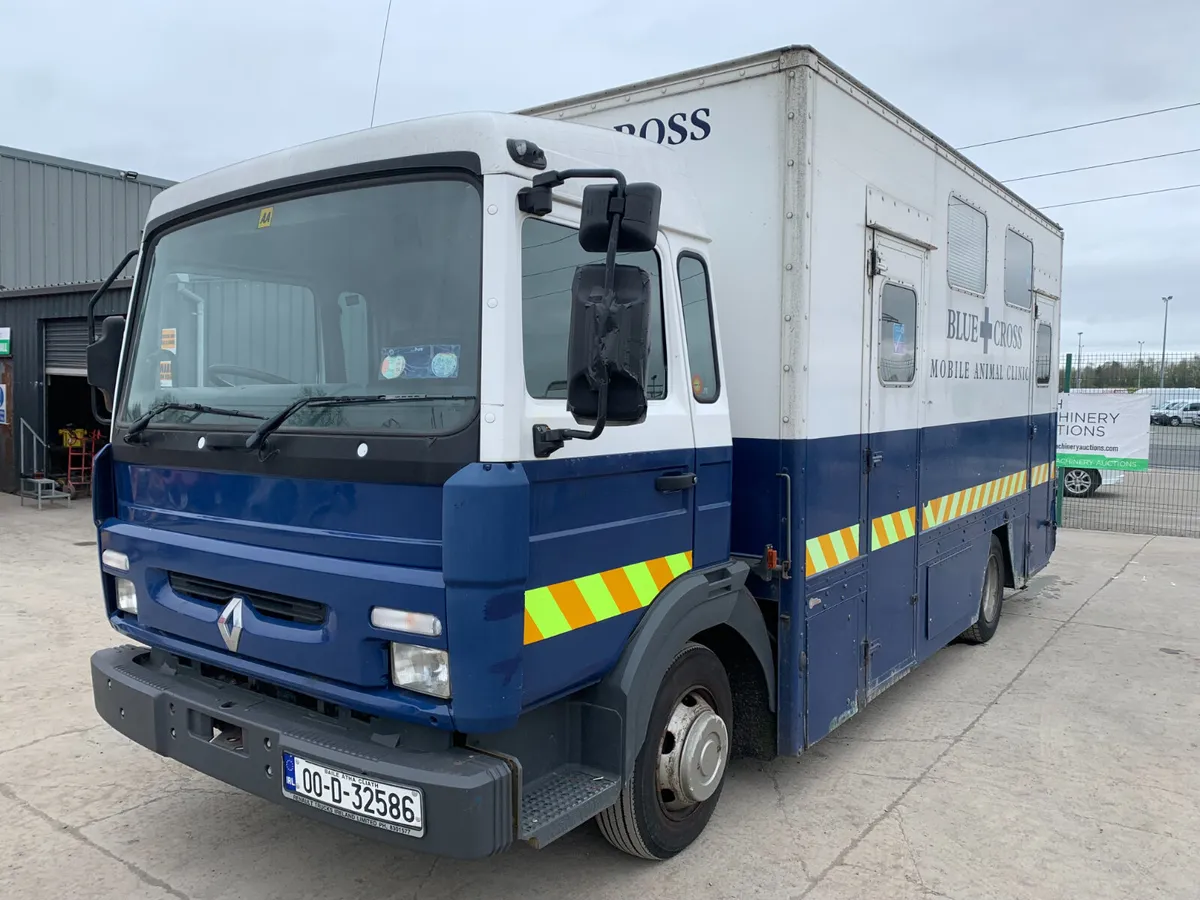 UNRESERVED 2000 RENAULT MIDLUM 150 WELFARE CLINIC - Image 1
