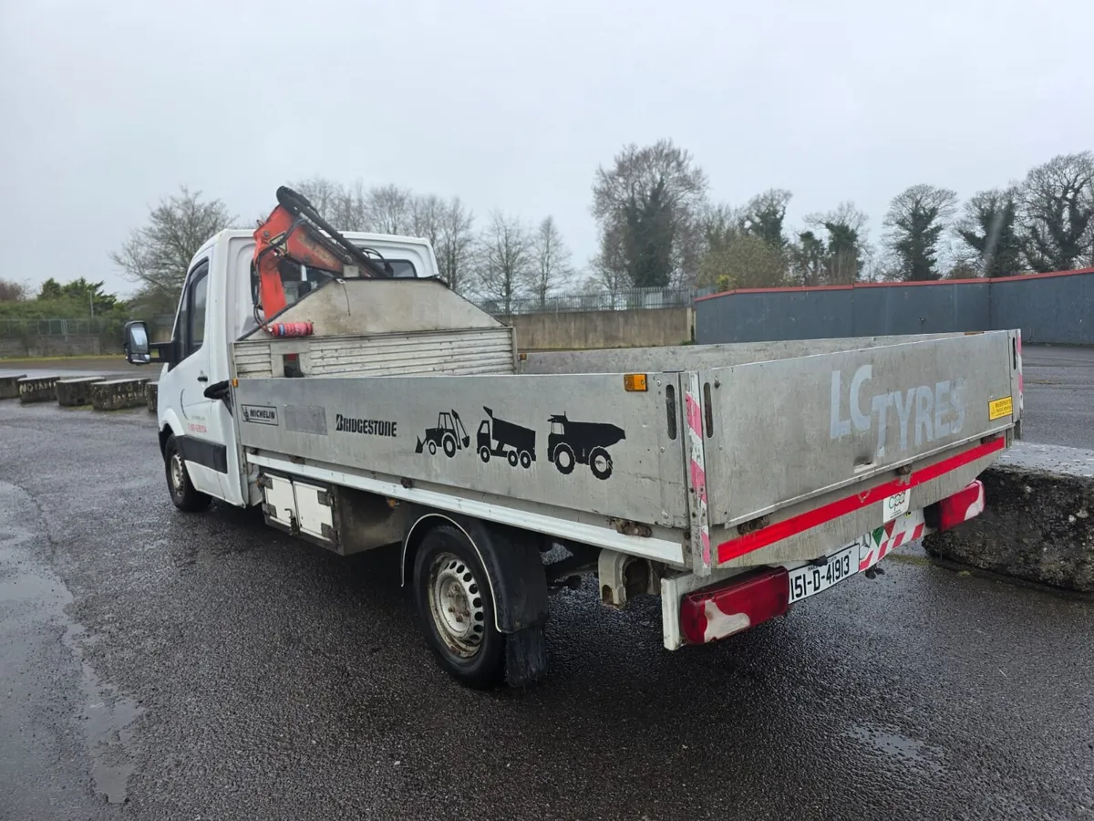 Mercedes Sprinter 2015 Pickup With Crane - Image 3