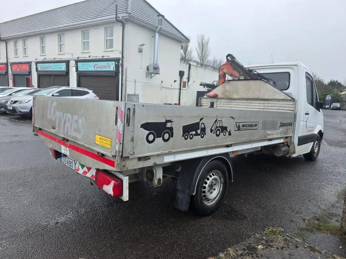 Mercedes Sprinter 2015 Pickup With Crane - Image 4