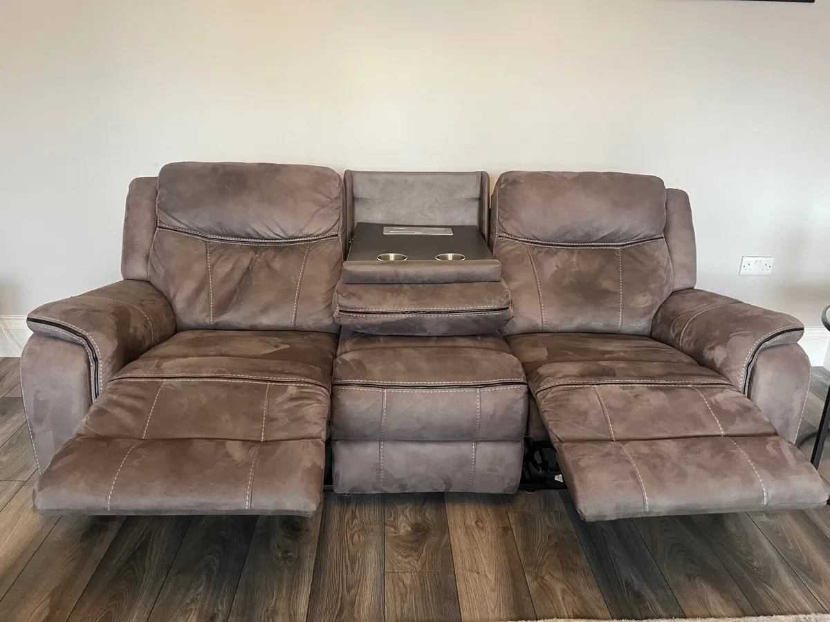 Couch 3 seater - Image 2