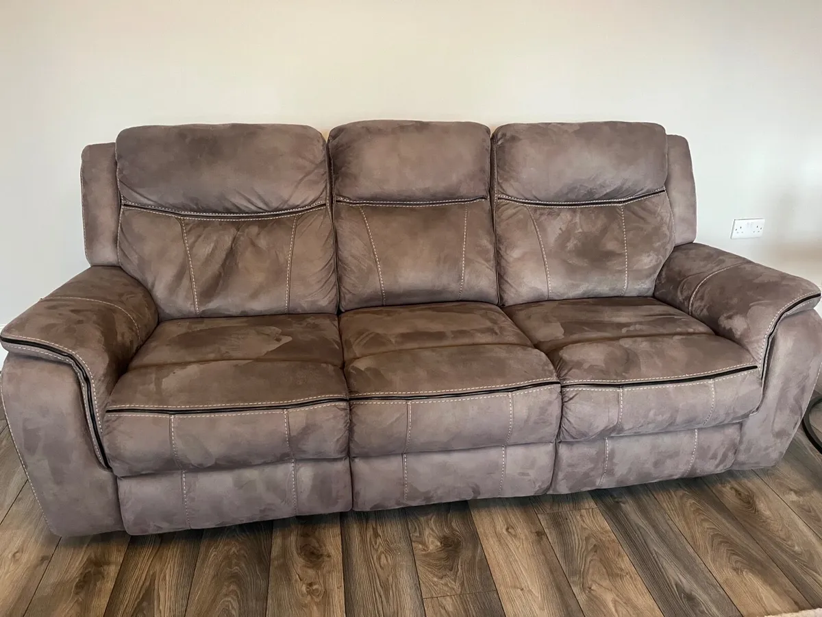 Couch 3 seater - Image 1