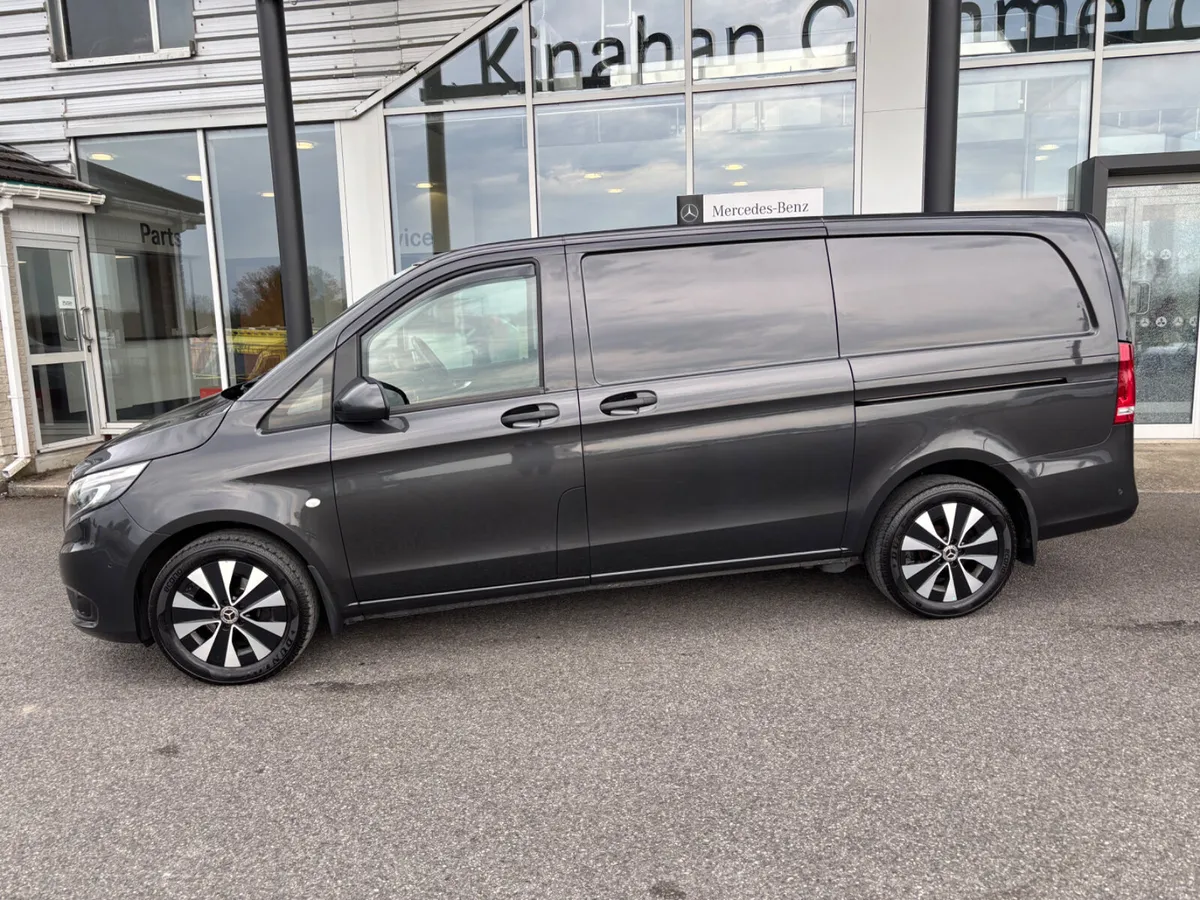 2022 Mercedes-Benz Vito 116 ELEGANCE Auto - Image 3