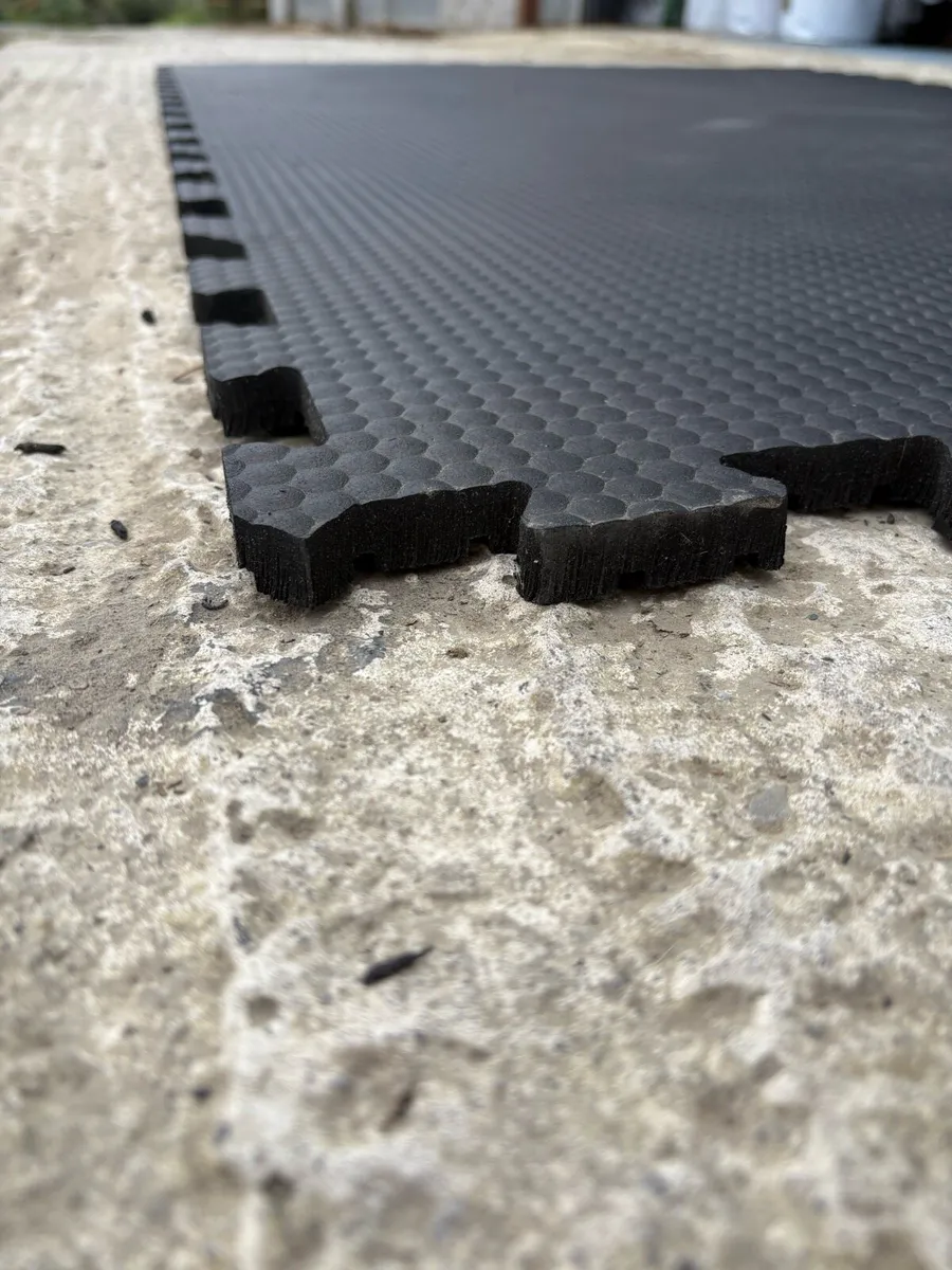 Stable Mats - Image 1