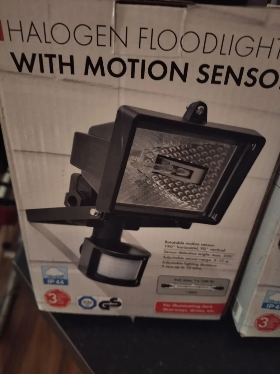 Halogen Floodlights - Image 1