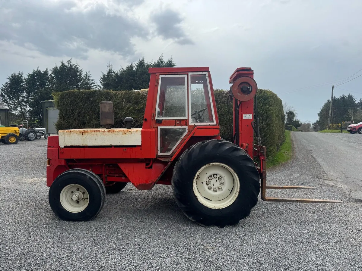 Manitou mb26 rough terrain forklift - Image 4