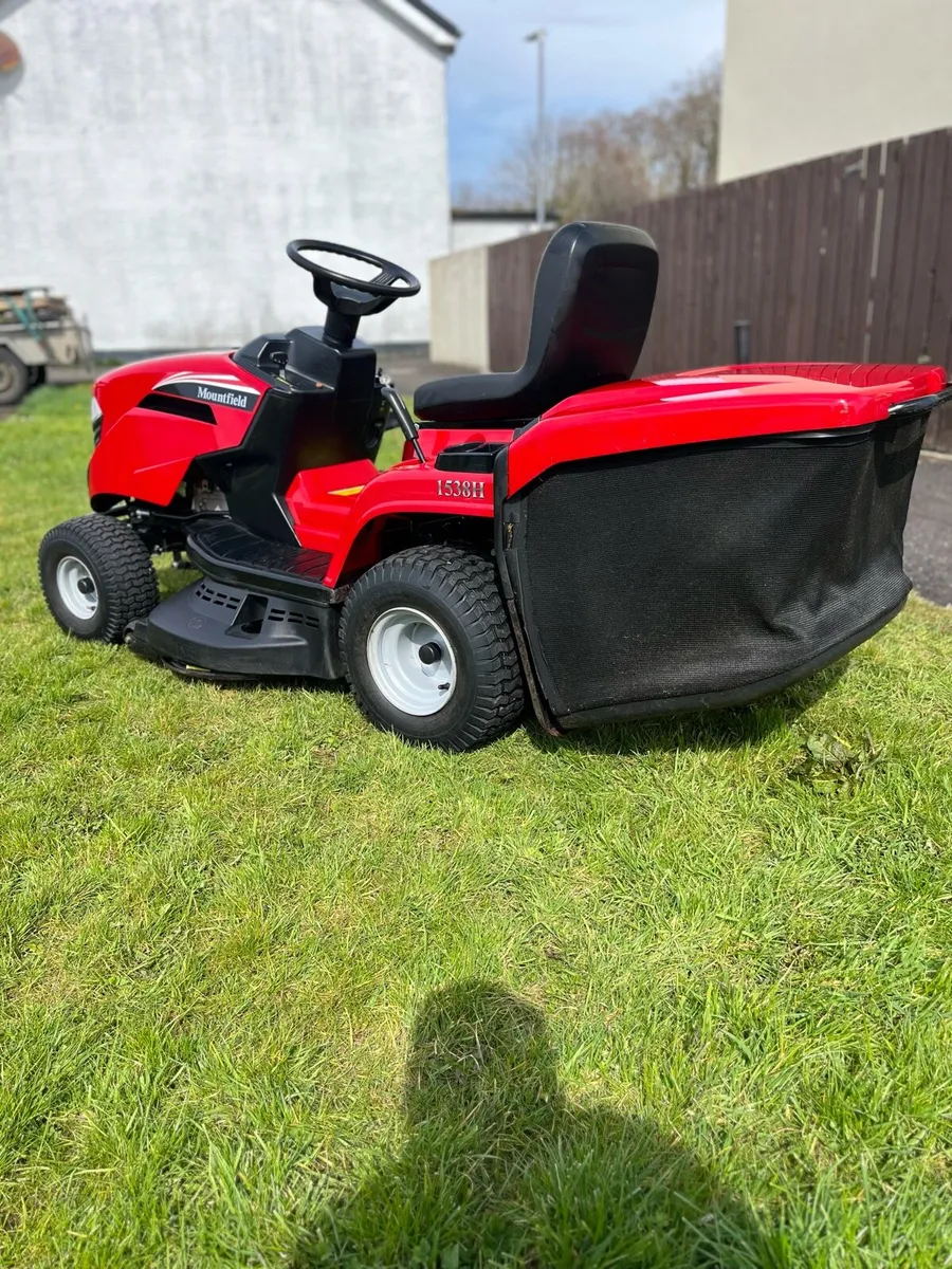 Mountfield petrol ride on lawnmower - Image 4