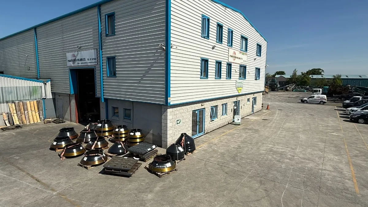 Powerscreen 1000 Maxtrak Wear Parts