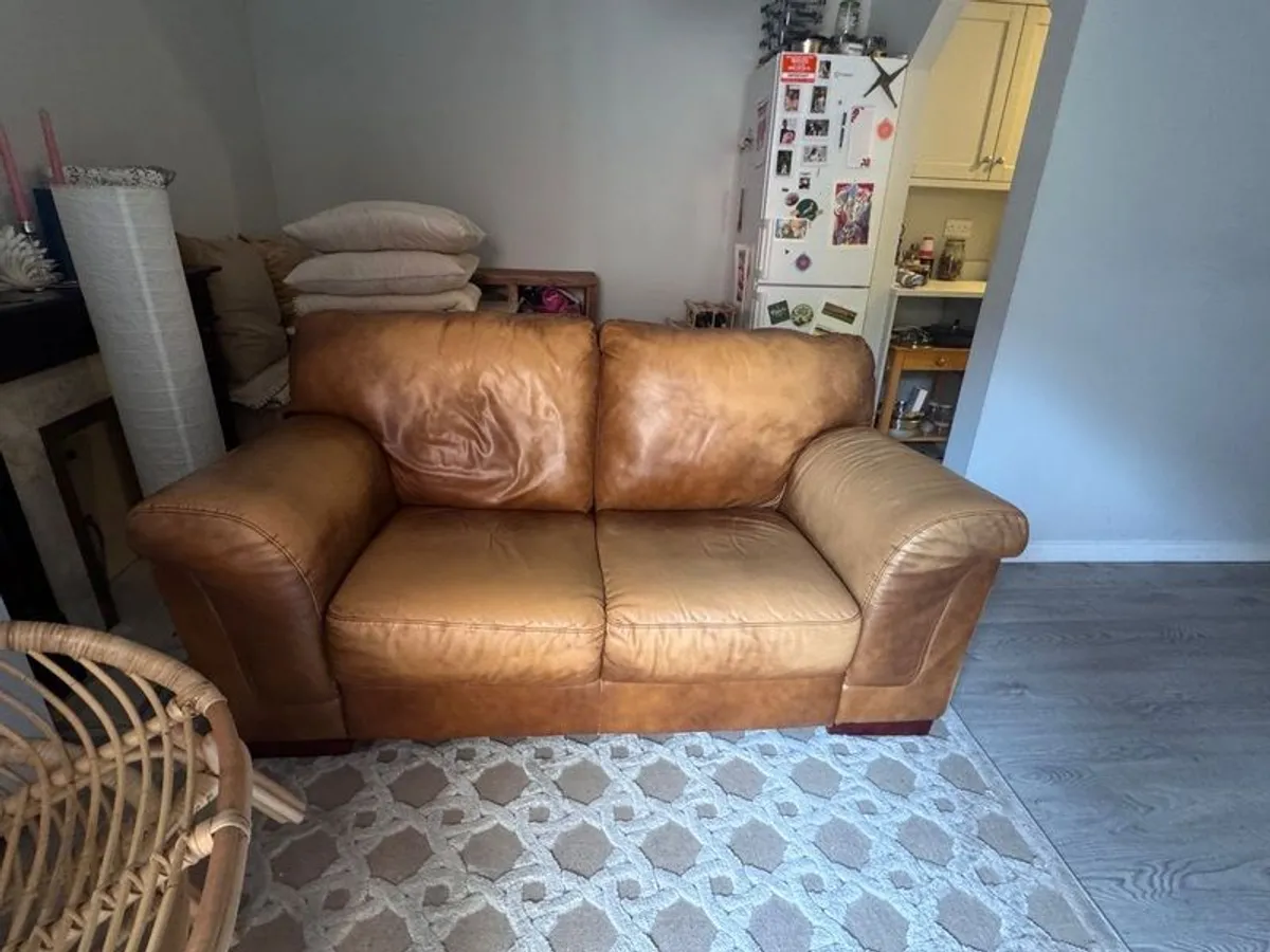 2 seater leather couch - Image 2