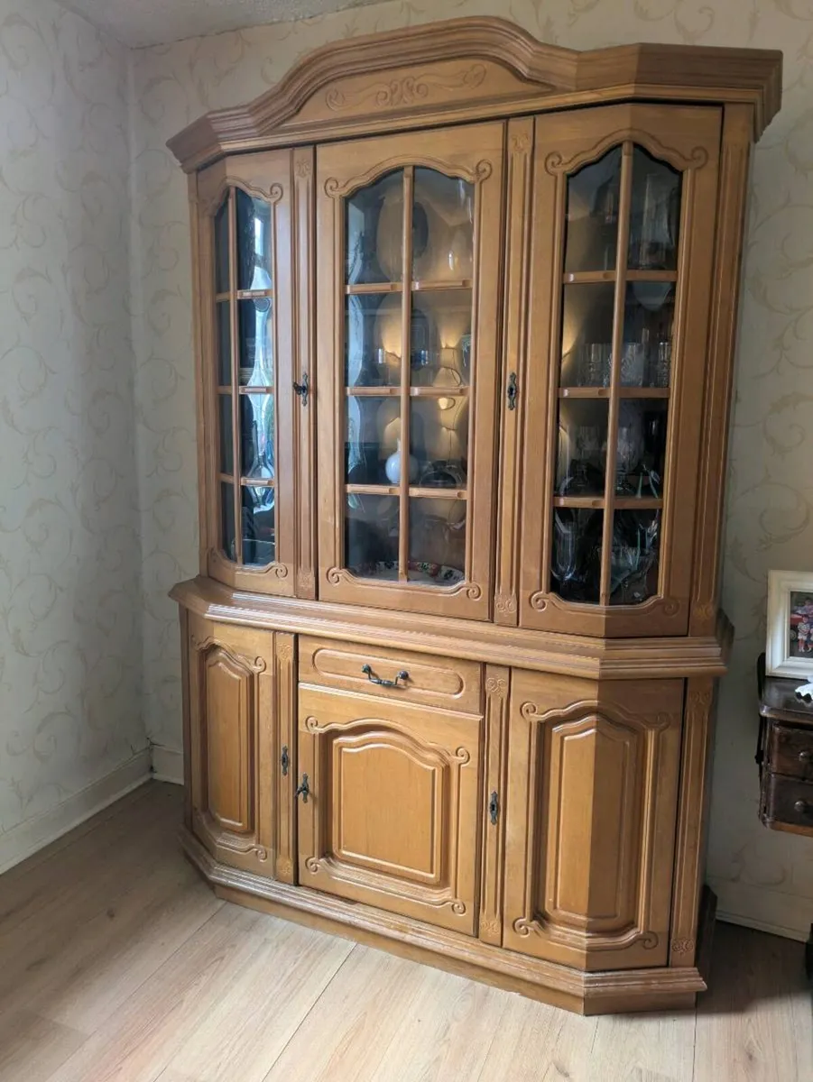 Cabinet - Image 2