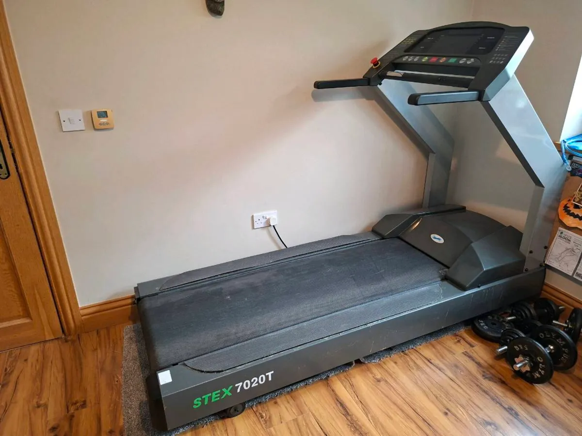 Treadmill - Image 1