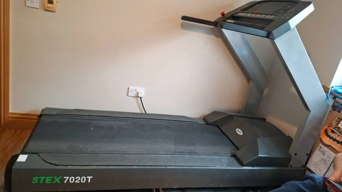 Treadmill - Image 2