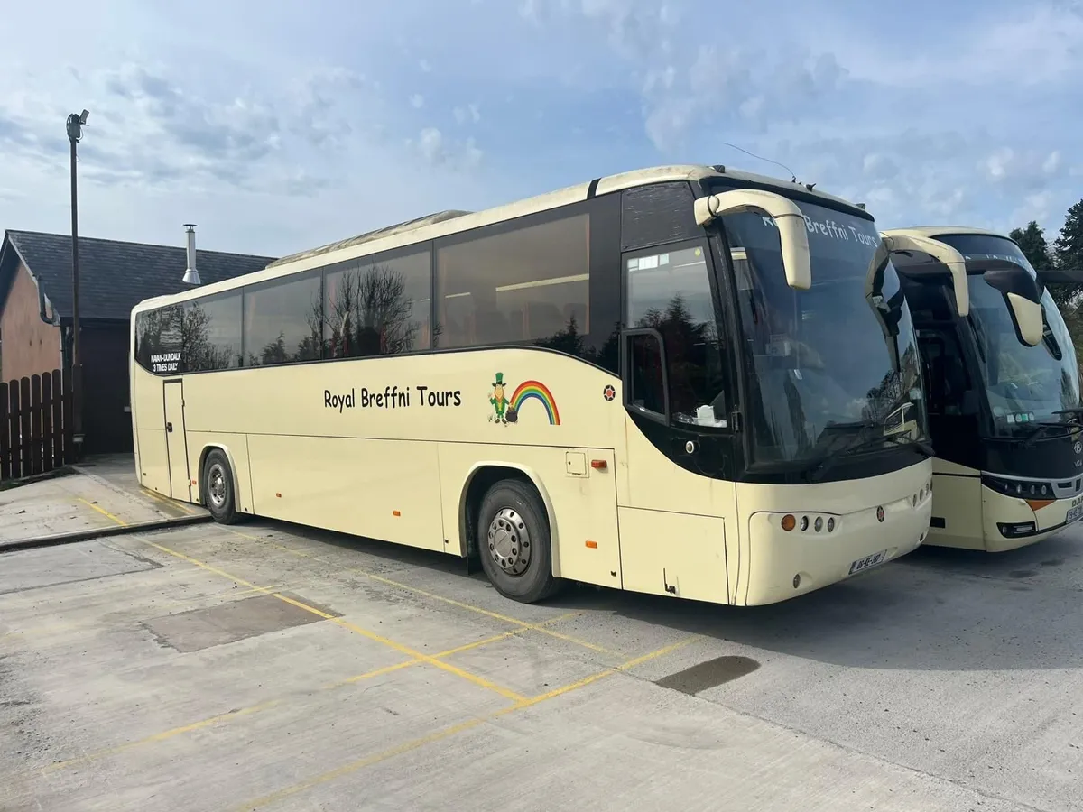 2006 Daf Marcopolo / 2013 Daf Beulas Cygnus - Image 1