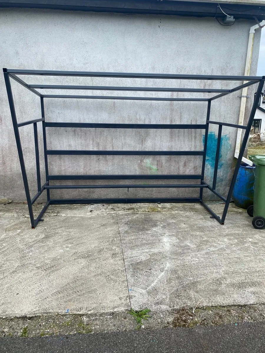 Shelter/ Dug-out - Image 1