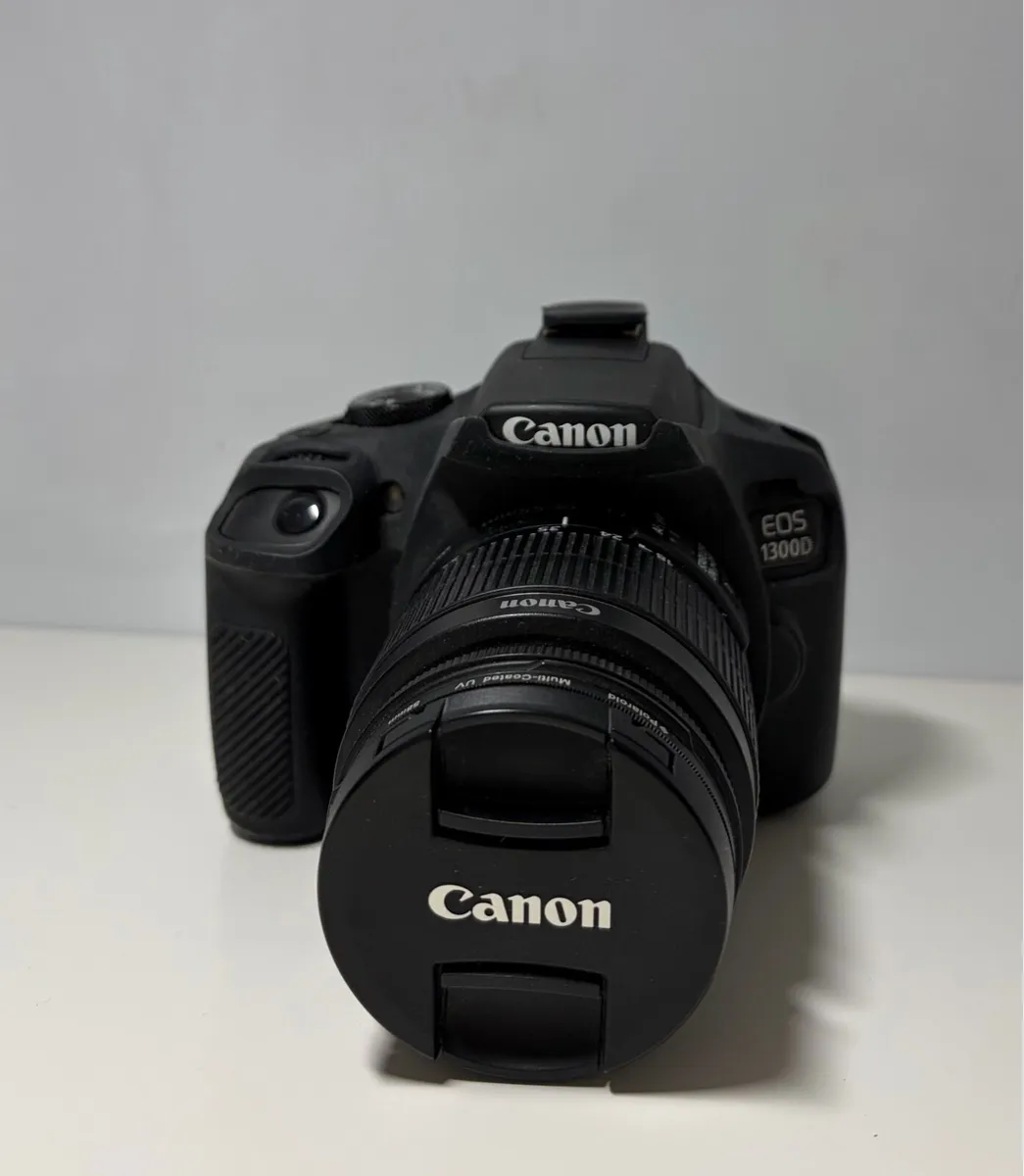 Canon EOS 1300D - Image 1