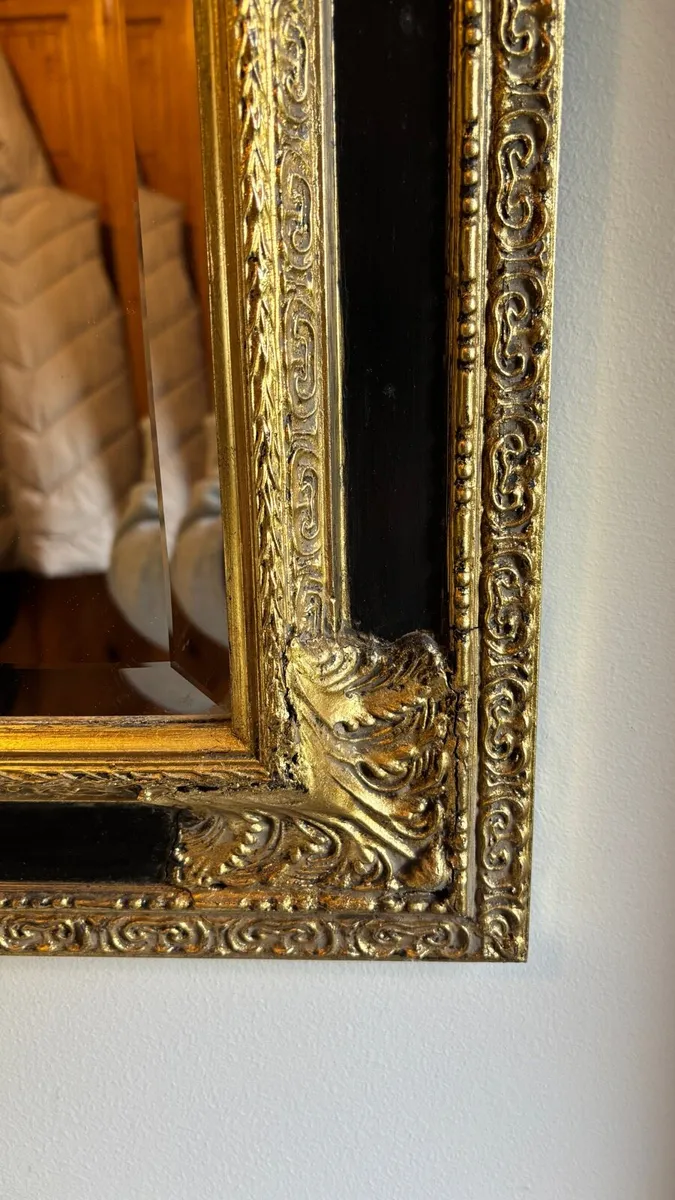 Large ‘Gilt Edge’ mirror - Image 3