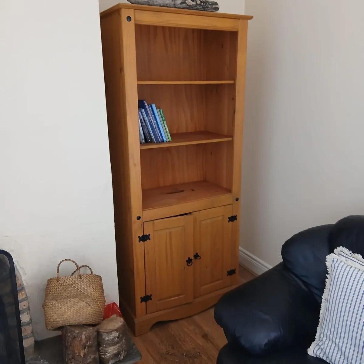 Wooden Display Caninet - Image 1