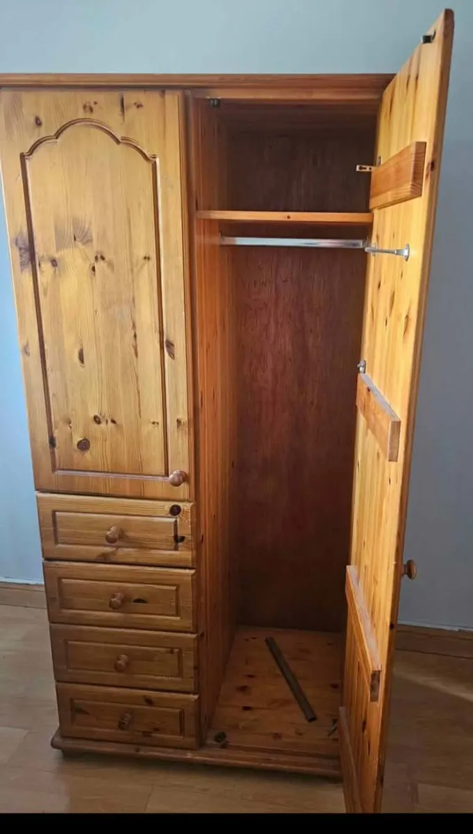 Double door wardrobe with drawers