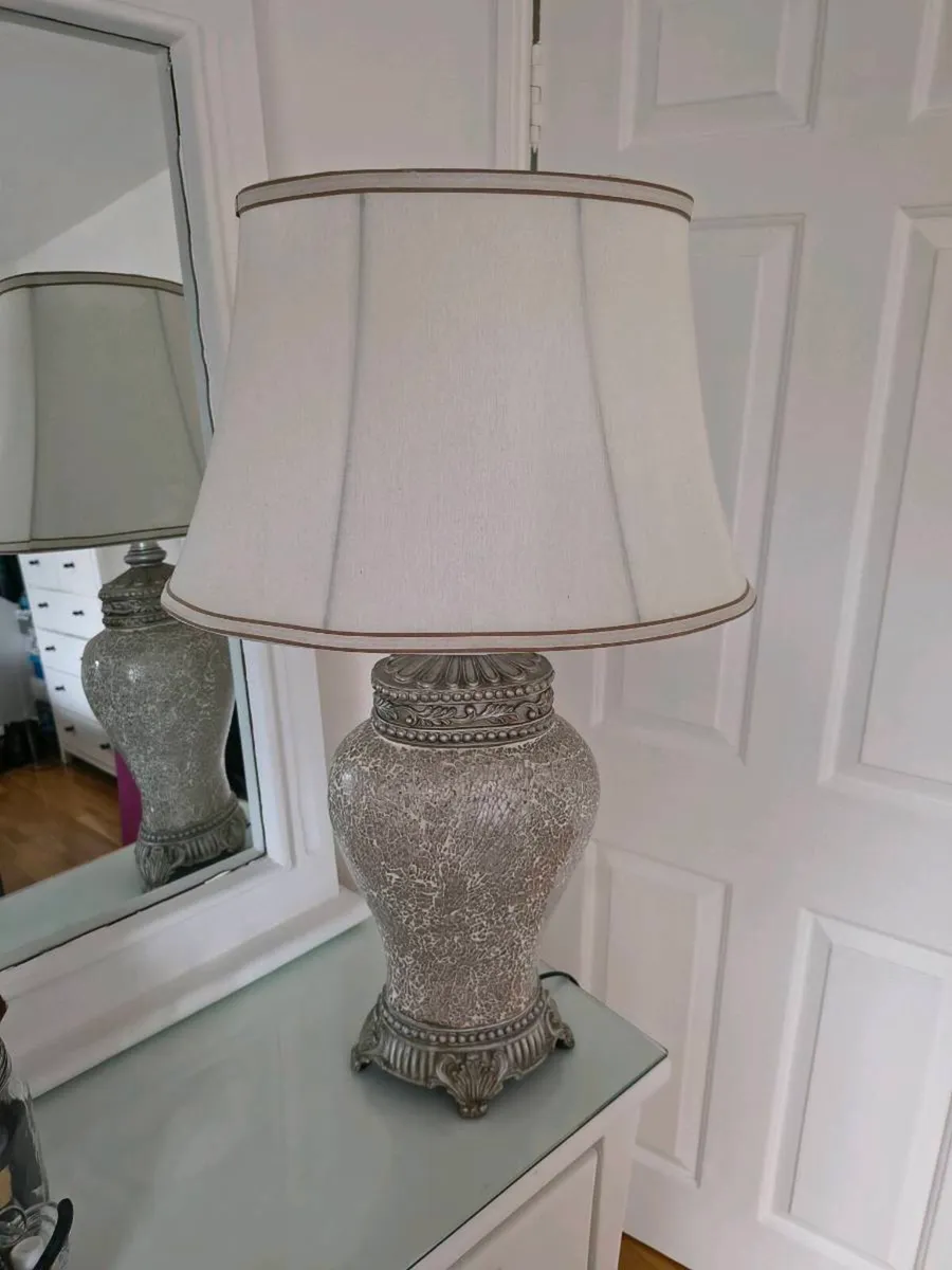 Large silver  Lamp - Image 1