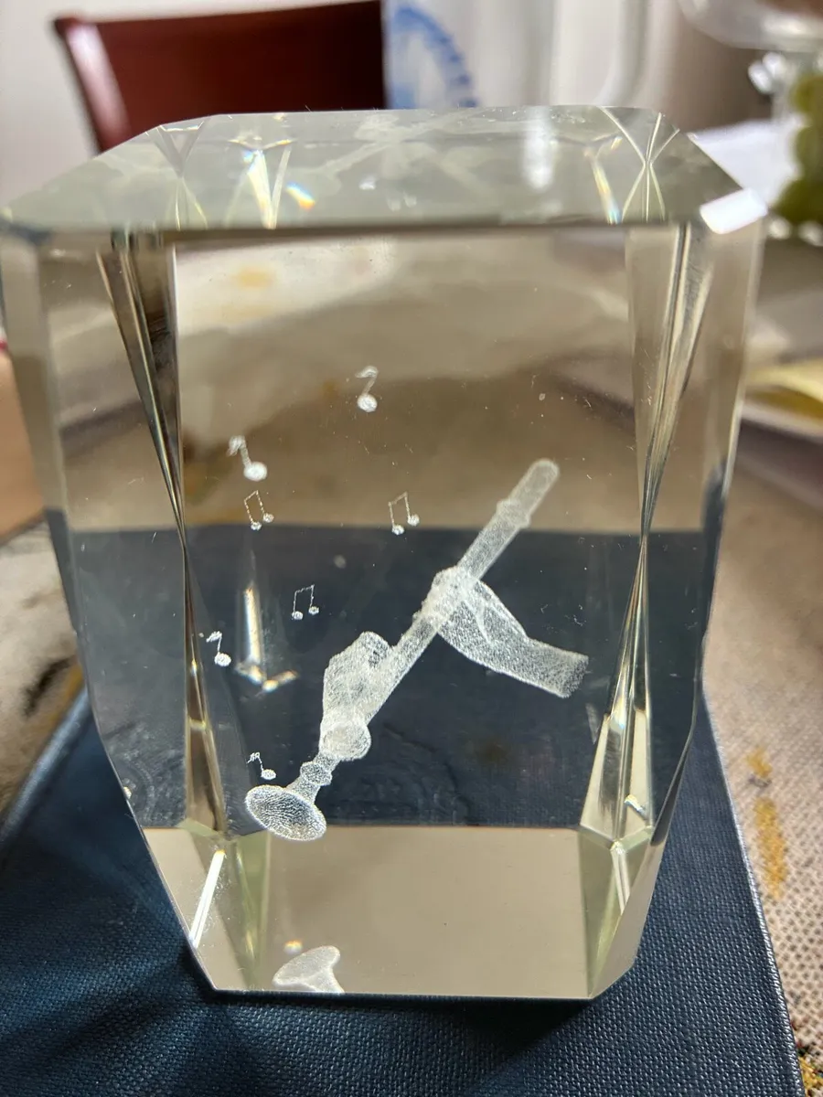 3 D Inscribed Clarinet Glass Display - Image 2