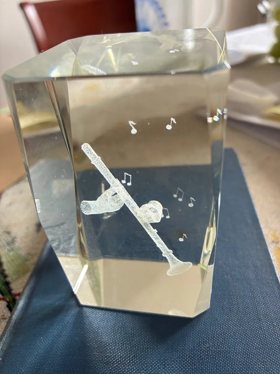 3 D Inscribed Clarinet Glass Display - Image 4