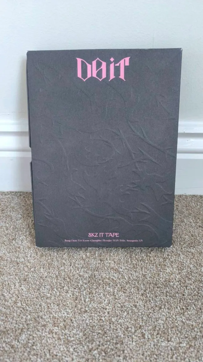 Straykids - Do It album - Image 1