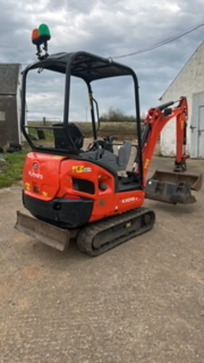 Kubota KX015-4 Mini Excavator 1.5T - Image 3