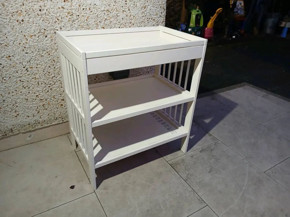 Baby Changing Unit - Image 2