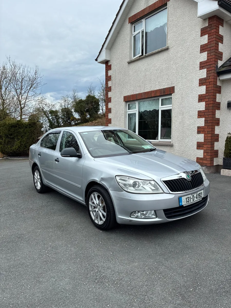 131 Skoda Octavia Active 1.2 Petrol Auto - Image 3