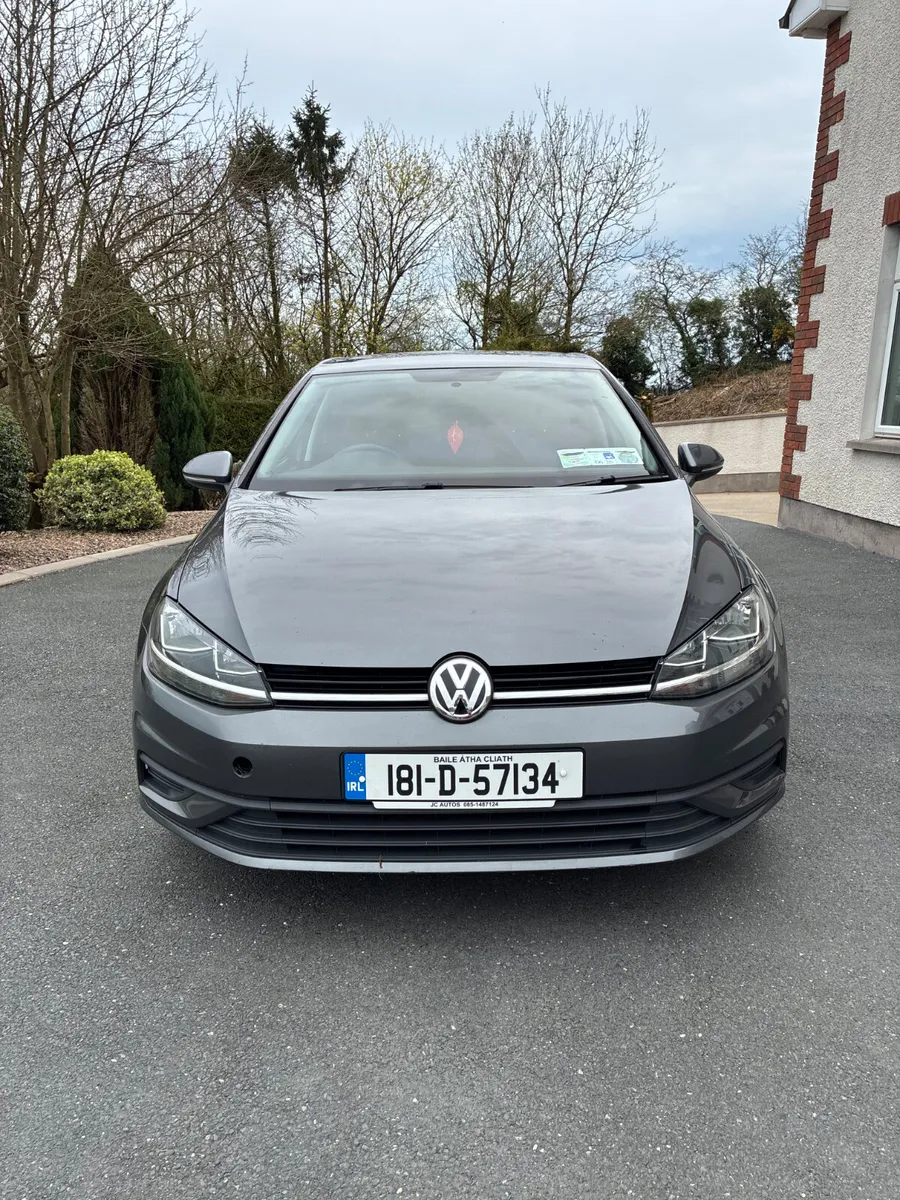 181 VW Golf S Bluemotion 1.6 Diesel - Image 2