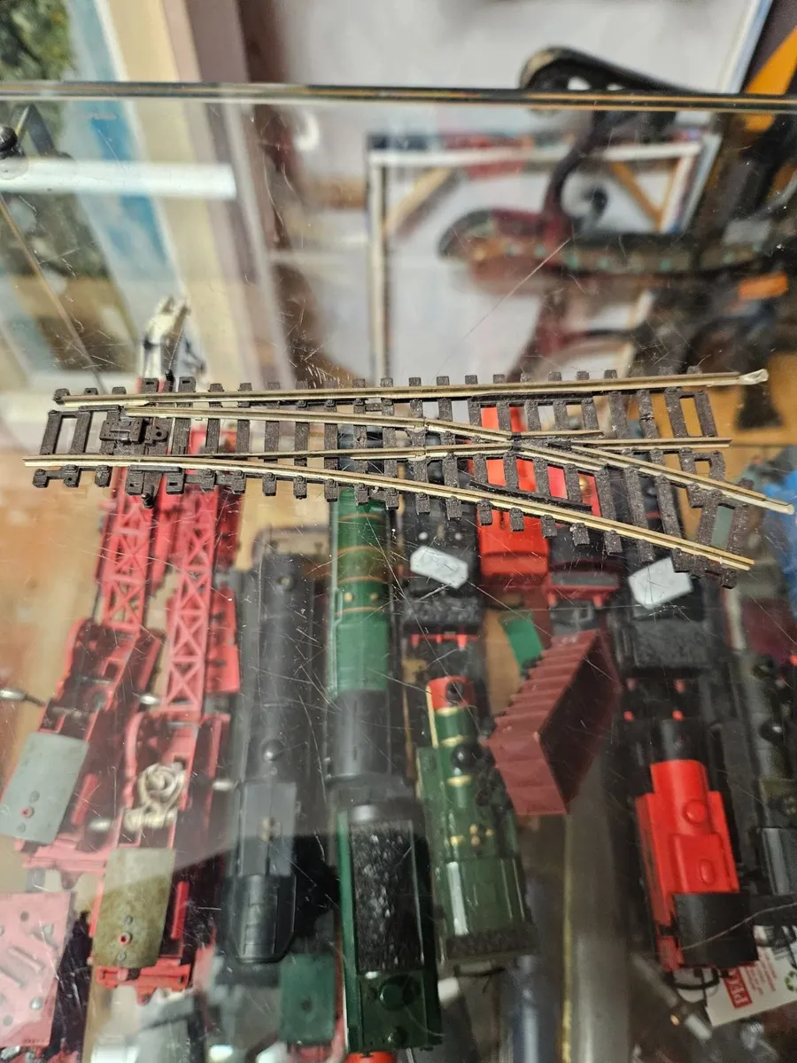 Hornby Peco OO Gauge Point - Image 1