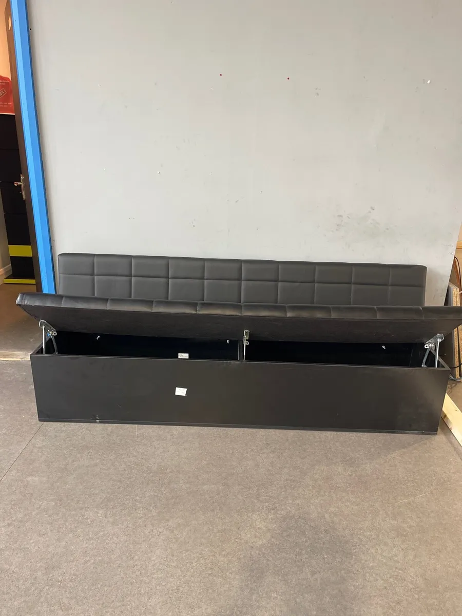 Barber shop furniture - Image 2