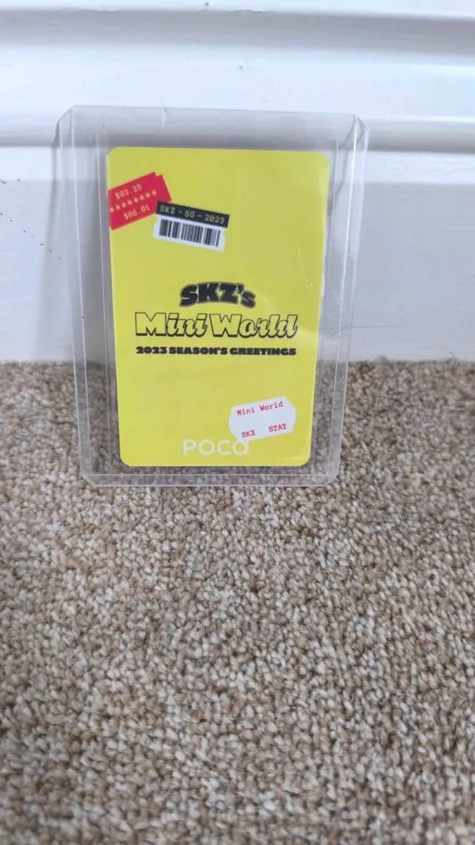 Straykids 2023 seasons greeting I.N photocard - Image 2