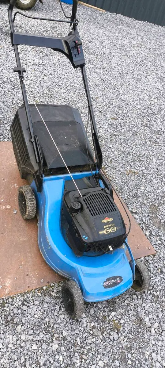 Self propelled lawnmower - Image 3