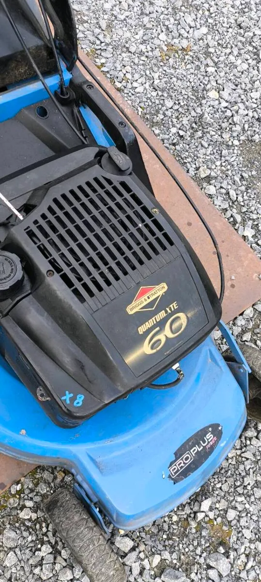 Self propelled lawnmower - Image 4